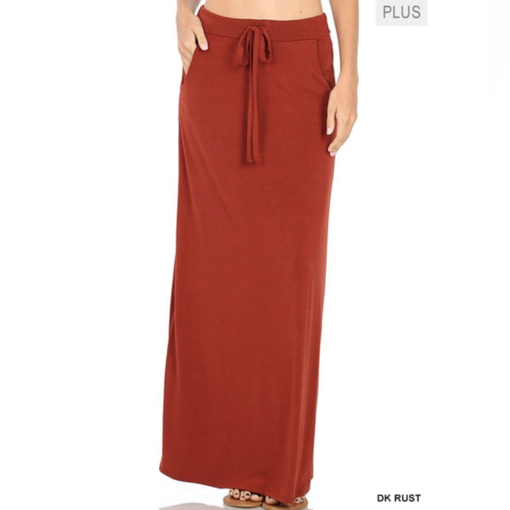Zenana ladies plus maxi Skirt sizes 1X-3X NEW Dark Rust